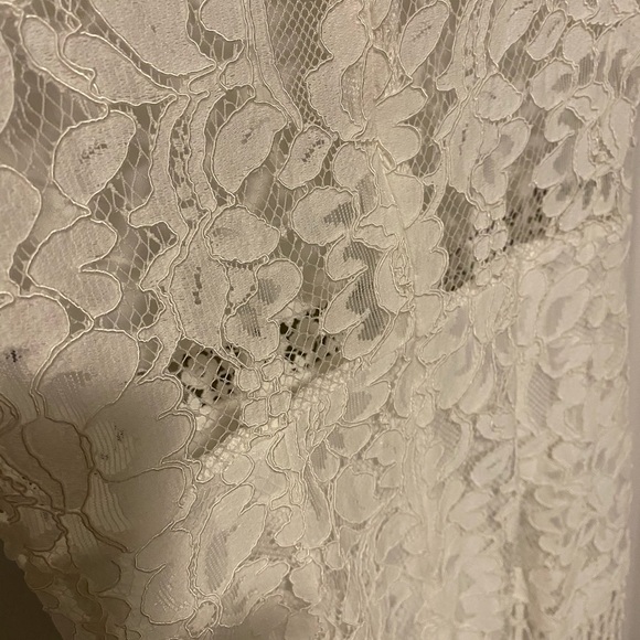 White dress - Picture 9 of 14